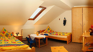 Kinderzimmer der Ferienwohnung auf dem Bauernhof in Bayern